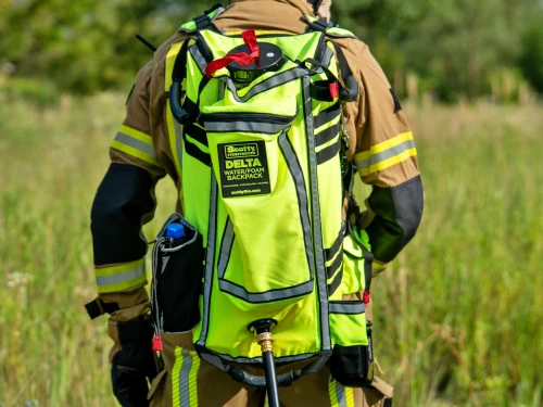 pol_pl_Hydronetka-plecakowa-22-7-l-Scotty-Fire-Delta-4000-z-lanca-turbo-12730_13.webp
